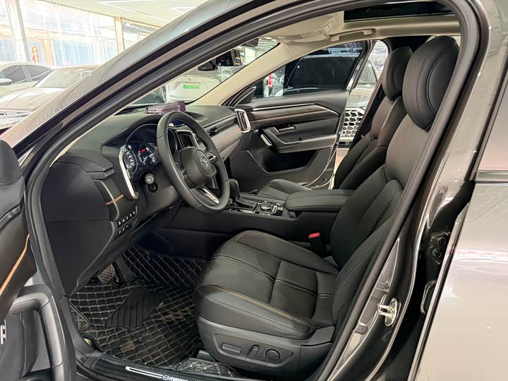 Photo 7 - Mazda CX-50