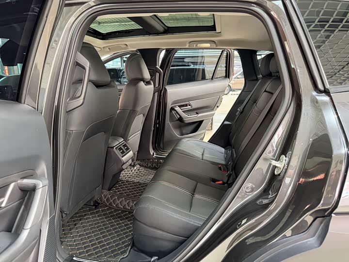 Photo 8 - Mazda CX-50