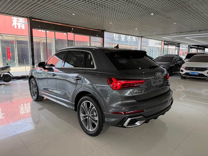 Фото 6 - Audi Q3