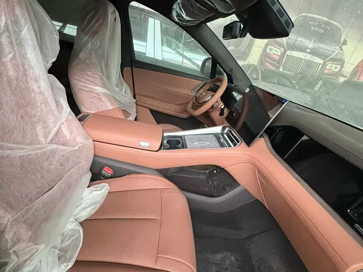 Фото 2 - Denza N8L