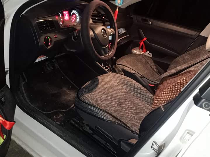 Фото 9 - Volkswagen Santana