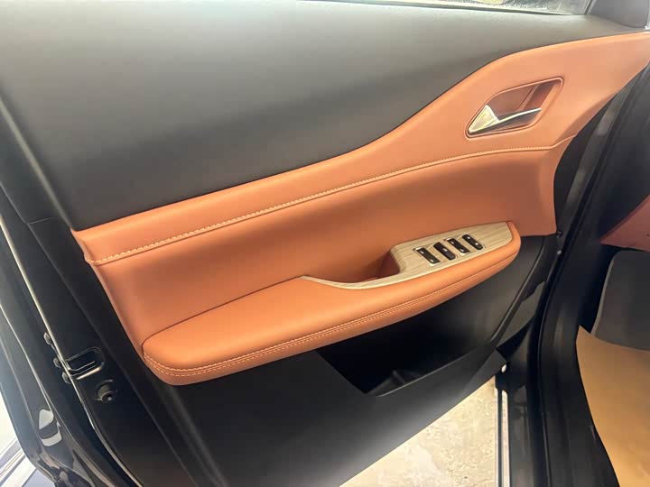 Фото 5 - Changan UNI-Z Hybrid