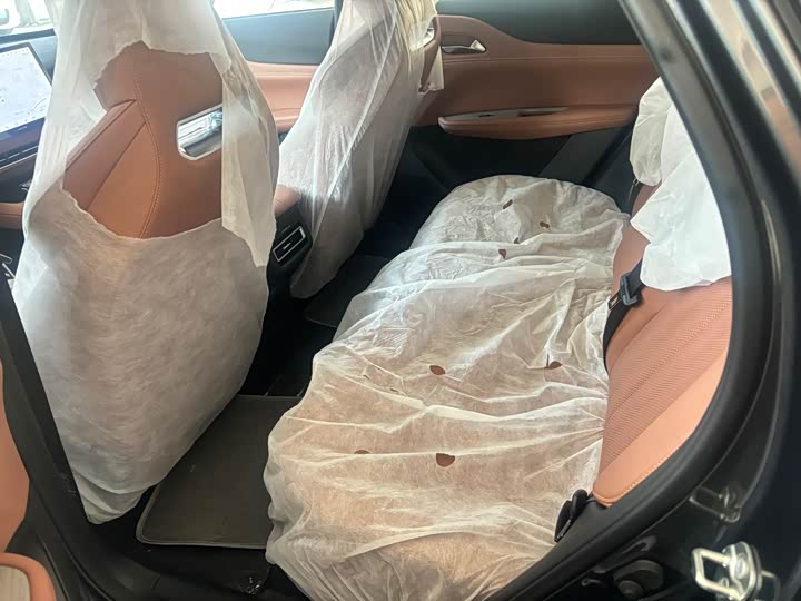 Фото 7 - Changan UNI-Z Hybrid