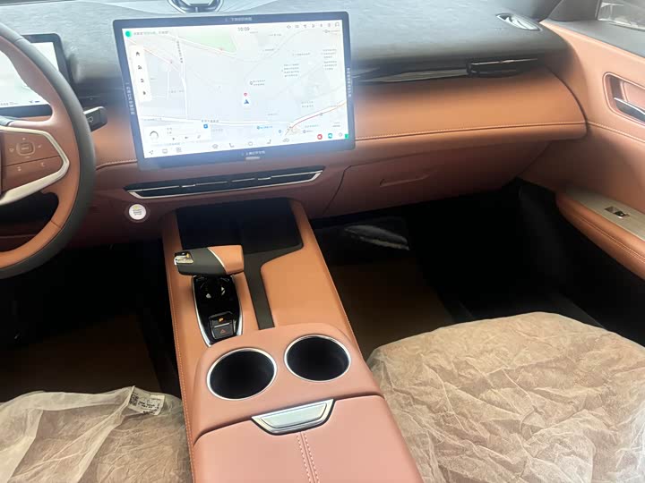 Фото 9 - Changan UNI-Z Hybrid