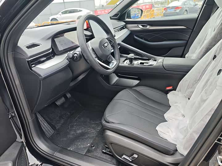 Фото 7 - Geely Preface