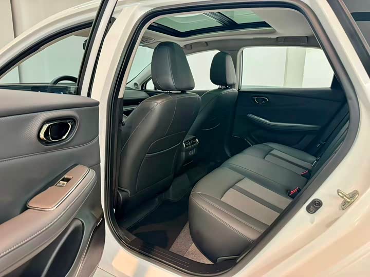 Photo 5 - GAC Aion S Max