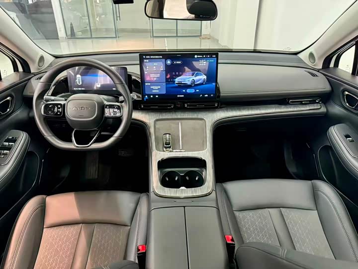 Photo 6 - GAC Aion S Max