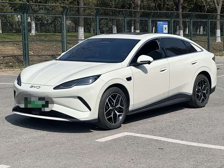 Фото 1 - BYD Seal 06 Hybrid/EV