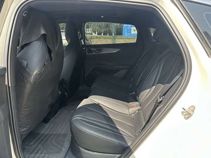 Фото 3 - BYD Seal 06 Hybrid/EV