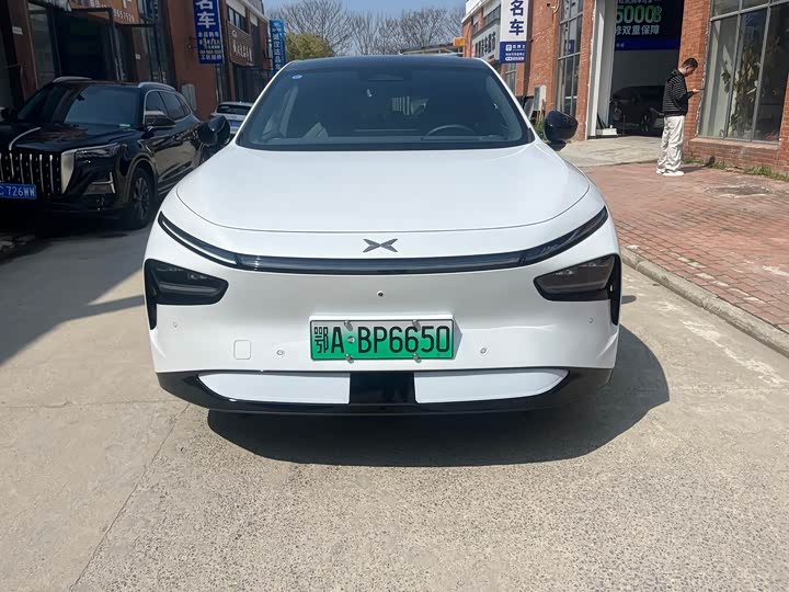 Фото 2 - XPeng G7