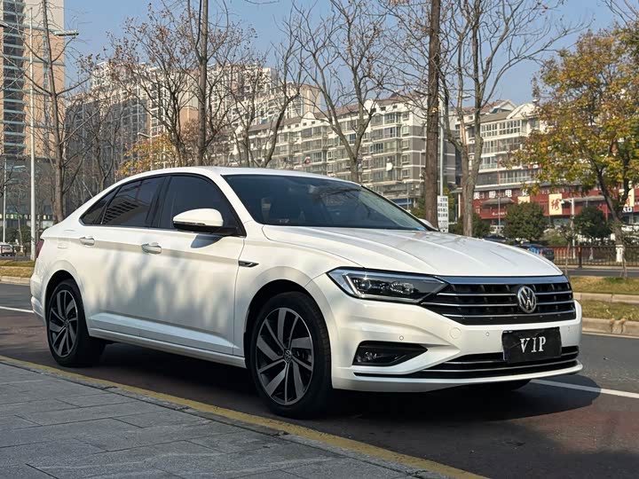 Фото 2 - Volkswagen Sagitar L