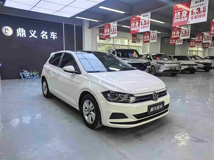 Фото 3 - Volkswagen Polo