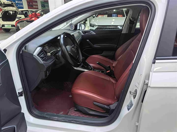 Фото 4 - Volkswagen Polo