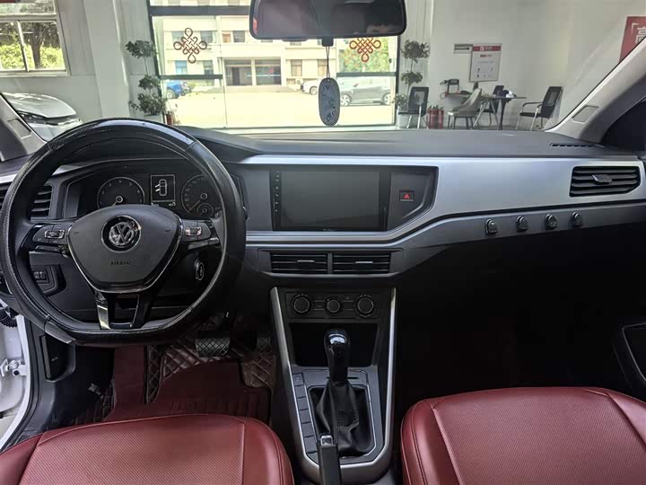 Фото 6 - Volkswagen Polo