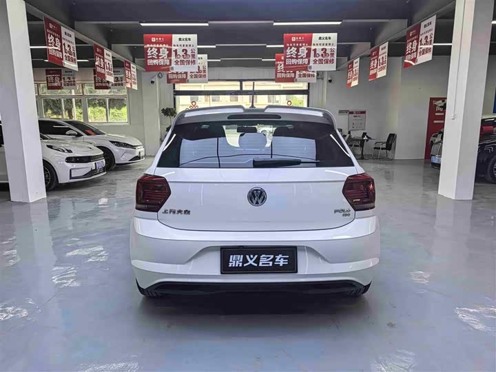 Фото 7 - Volkswagen Polo