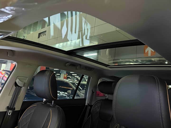 Фото 5 - Ford Equator