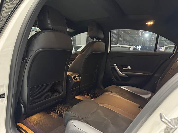 Фото 5 - Mercedes-Benz A-Class