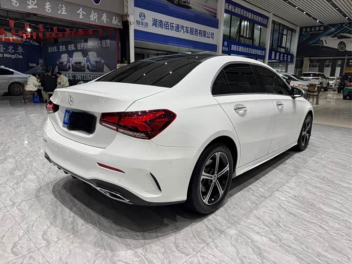 Фото 7 - Mercedes-Benz A-Class