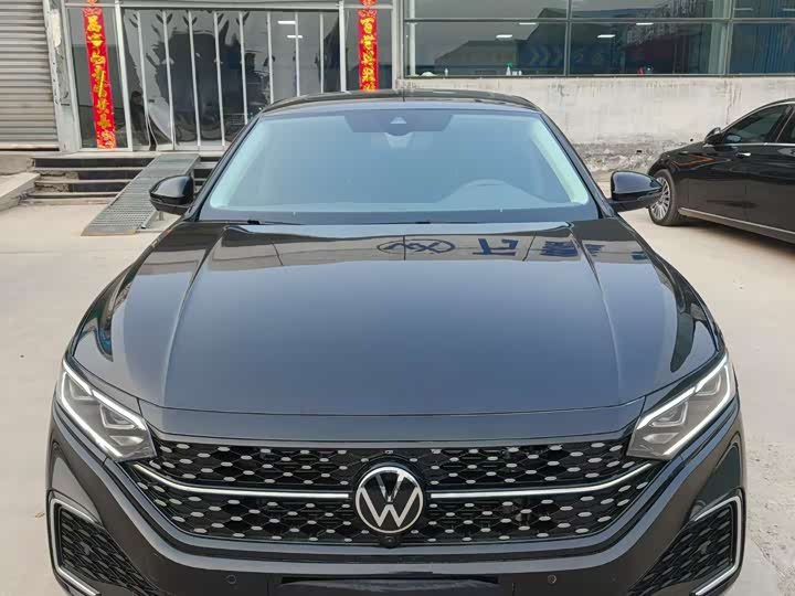 Photo 1 - Volkswagen Passat