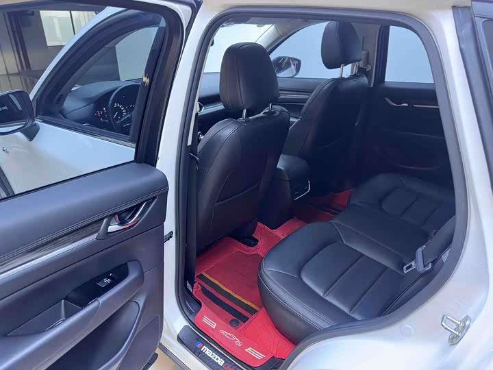 Фото 8 - Mazda CX-5