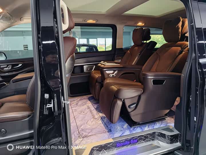 Фото 3 - Mercedes-Benz V-Class