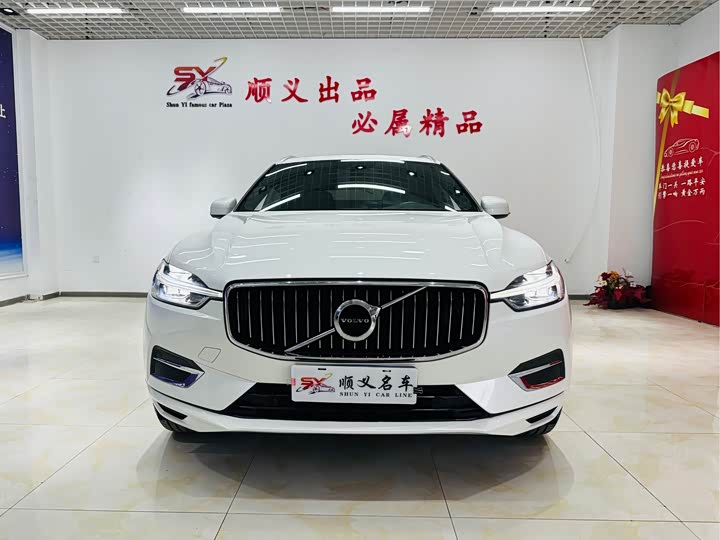 Фото 2 - Volvo XC60