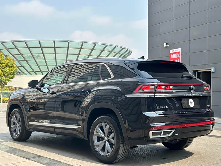 Фото 9 - Volkswagen Teramont X