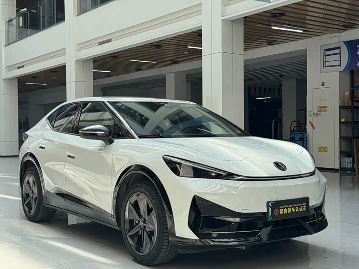 Photo 3 - Volkswagen ID.Unyx