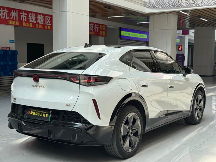 Photo 4 - Volkswagen ID.Unyx