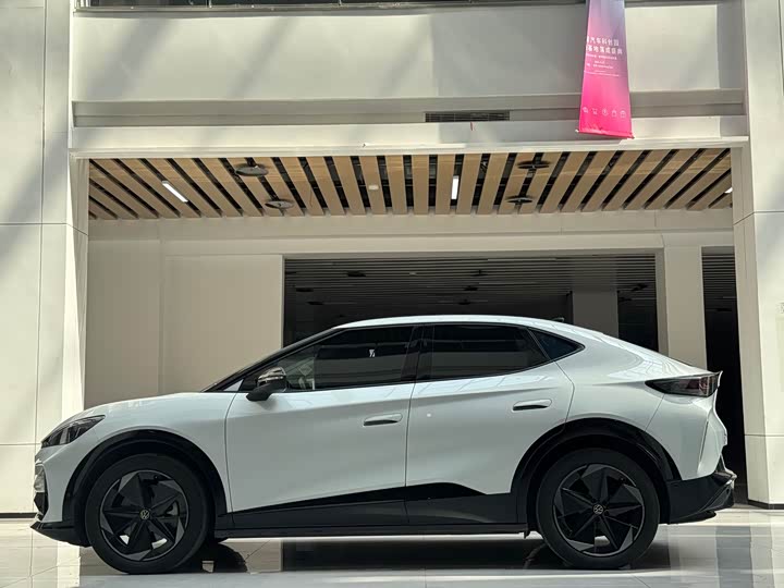 Photo 8 - Volkswagen ID.Unyx