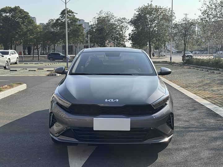 Фото 2 - Kia K3