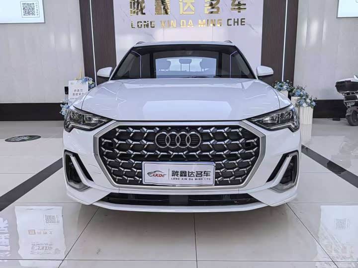 Фото 2 - Audi Q3