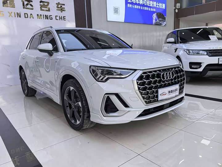 Фото 3 - Audi Q3