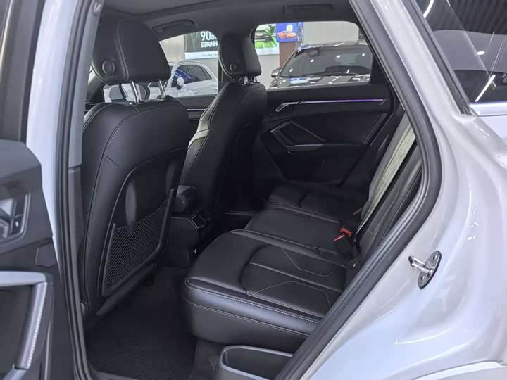 Фото 7 - Audi Q3