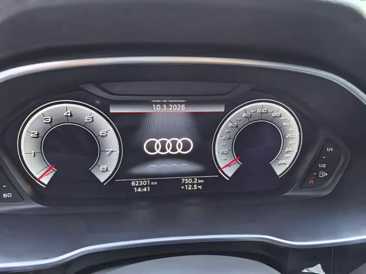Фото 9 - Audi Q3