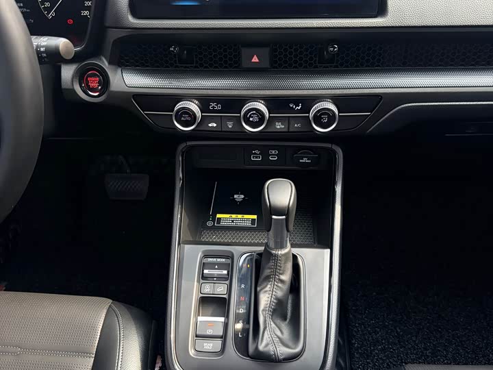 Фото 9 - Honda CR-V