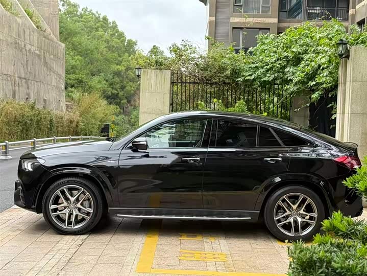 Фото 7 - Mercedes-Benz GLE-Class AMG