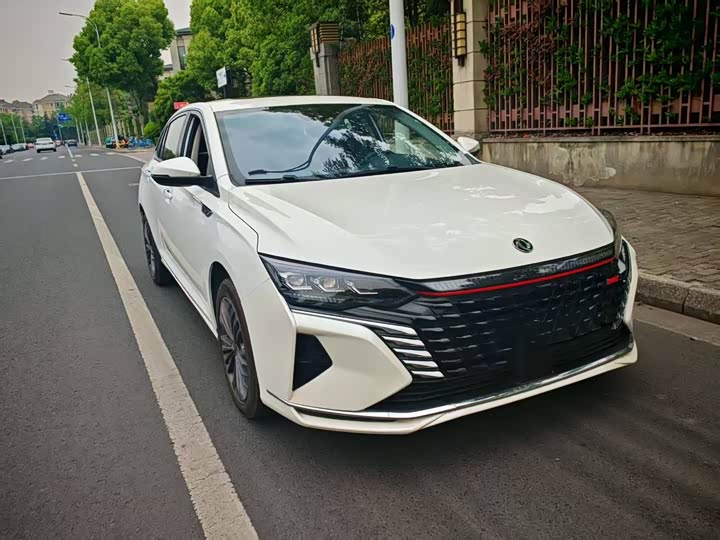 Фото 7 - Dongfeng Aeolus Yixuan Max