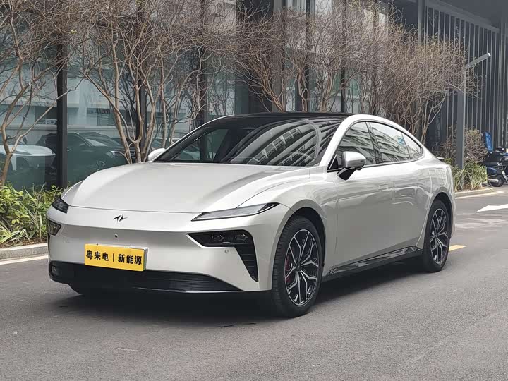 Photo 1 - Dongfeng Yipai eπ 007