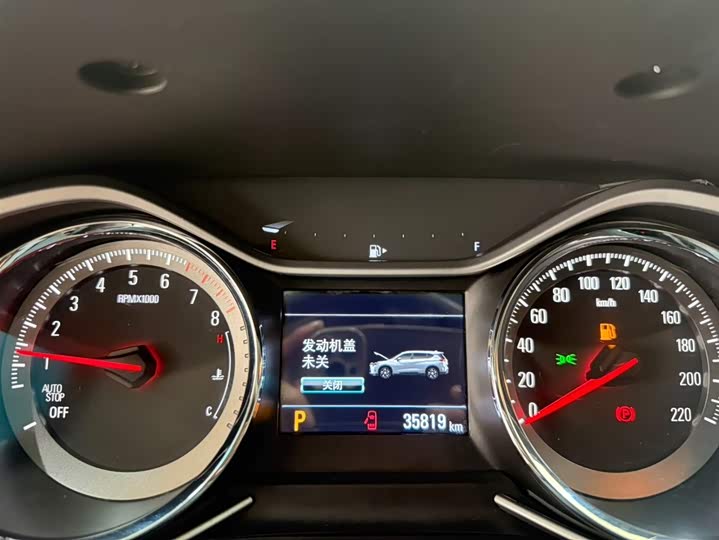 Фото 8 - Chevrolet Orlando