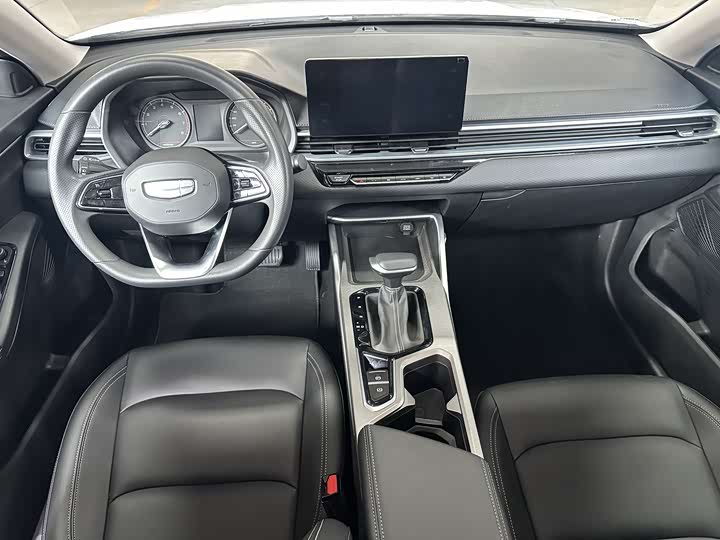 Фото 5 - Geely Emgrand
