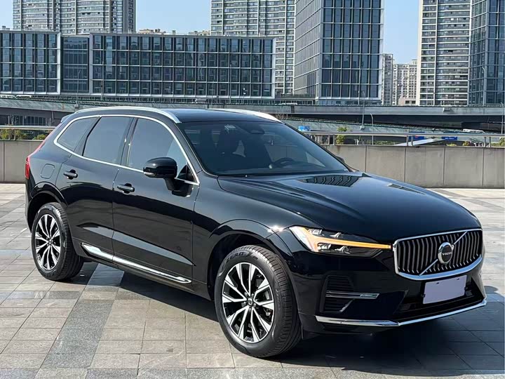 Фото 3 - Volvo XC60