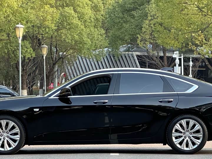 Фото 3 - Cadillac CT6