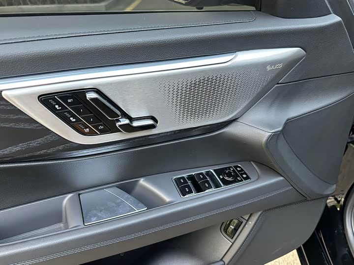 Фото 5 - Cadillac CT6