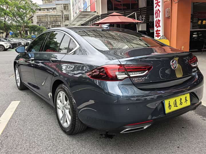 Фото 8 - Buick Regal