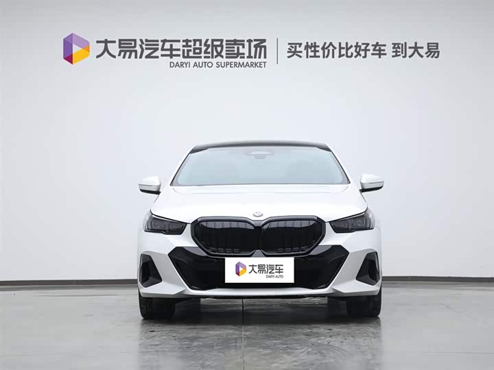 Фото 2 - BMW 5 Series