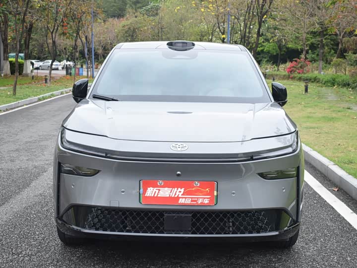 Фото 2 - Toyota bZ3X