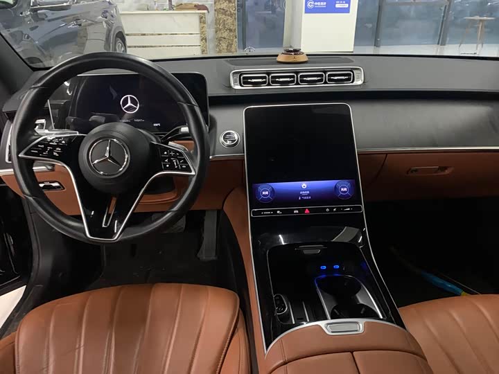 Photo 6 - Mercedes-Benz S-Class