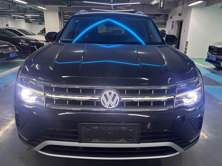 Photo 2 - Volkswagen Teramont X