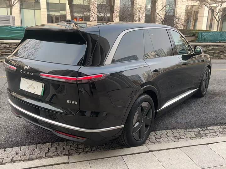 Фото 4 - Nio Onvo L90